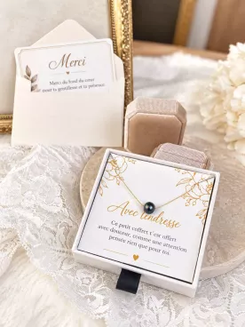 Coffret Cadeau Personnalisé – Bracelet Perle d’Eau Douce  ou Dark Grey Irisée | Gold Filled ou Argent 925