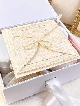 Box Grand Jour – Coffret Cadeau Mariée Complet avec Accessoires Beauté, Kit de Survie et Cadeau Surprise